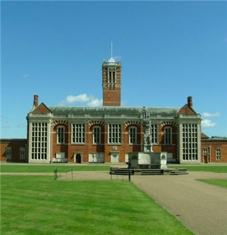 英國(guó)游學(xué)|470年傳奇！<哈利波特>靈感來(lái)源的英國(guó)貴族公學(xué)，國(guó)際營(yíng)開(kāi)放招募！