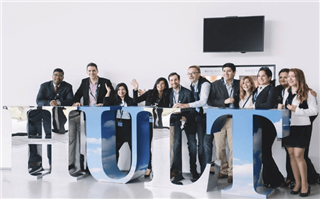 美國留學|全球僅1%三重認證！霍特商學院：在6大金融中心，打造你的商業(yè)未來