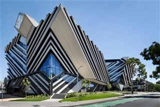 澳大利亞留學(xué)|澳大利亞伍倫貢大學(xué)(UOW)：世界前1%名校，高額獎學(xué)金+實習(xí)就業(yè)全支持！