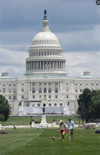 美國(guó)留學(xué)|美國(guó)留學(xué)性?xún)r(jià)比之王：每年30萬(wàn)人民幣也能讀名校！