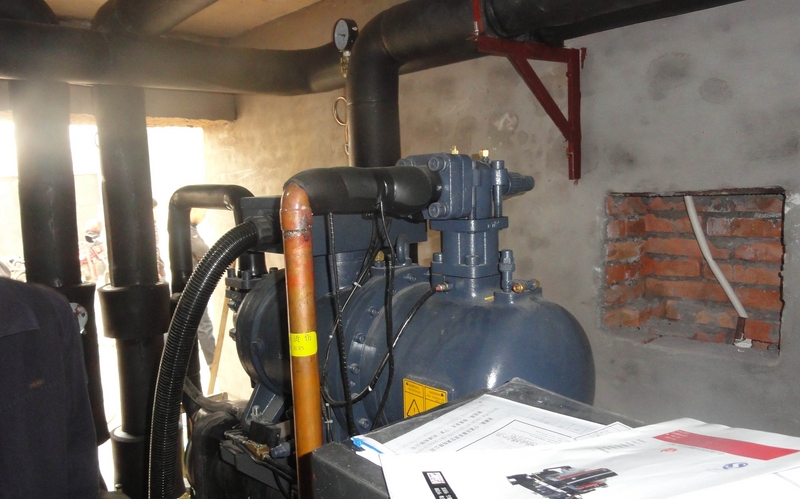 家用螺桿機調試